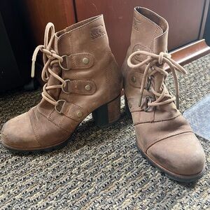 Sorel Women's Brown Lace-Up Boots